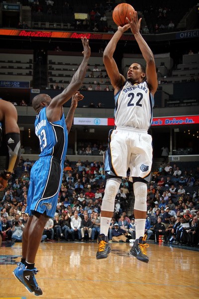 更凭借依旧 更凭借依旧